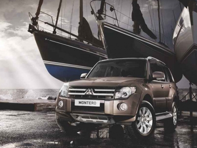 MITSUBISHI MONTERO 2010