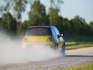 Opel-ADAM-ROCKS-288836
