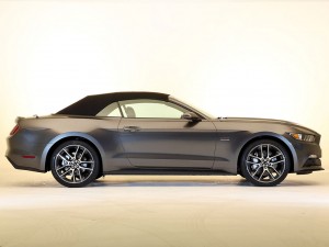 Mustang-03