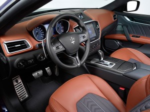 Maserati-Ghibli-Ermenegildo-Zegna_interiors-(11)