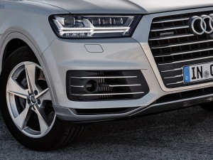 Audi-Q7-e-tron-quattro_16