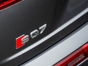 Audi-SQ7_25