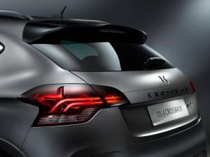 DS4-Crossback-Moon-04