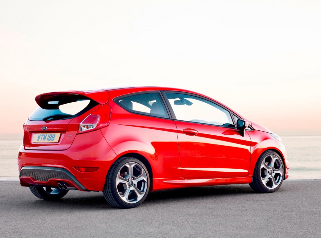 Es bueno el nuevo ford fiesta #6