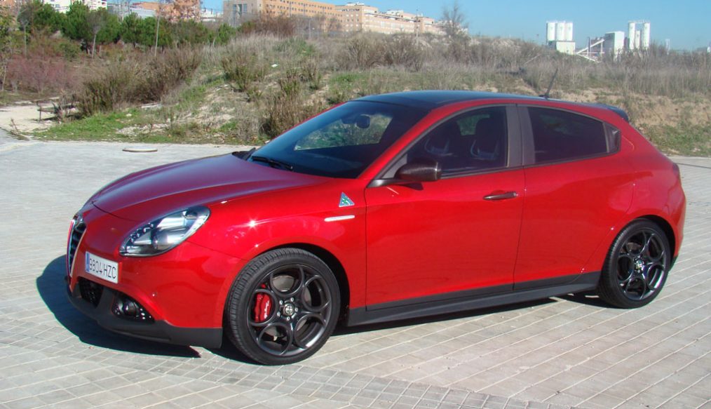 PRUEBA ALFA ROMEO GIULIETTA QUADRIFOGLIO VERDE