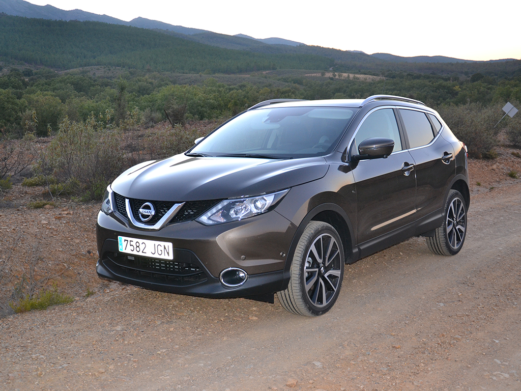 NISSAN QASHQAI 4×4