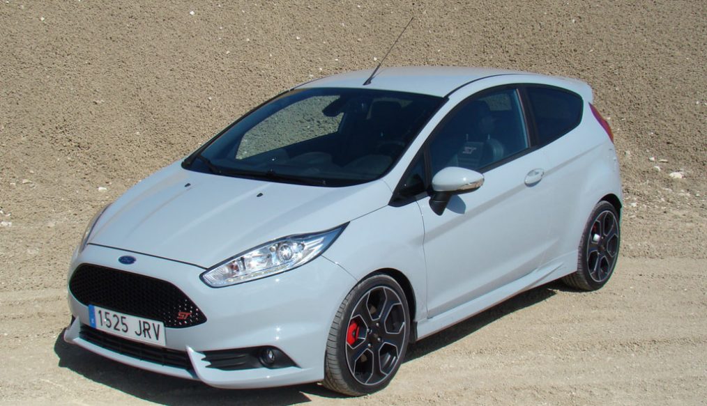 FORD FIESTA ST200