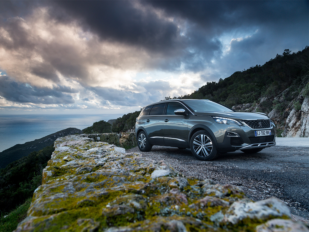 Peugeot 5008 tecnología al servicio de la seguridad