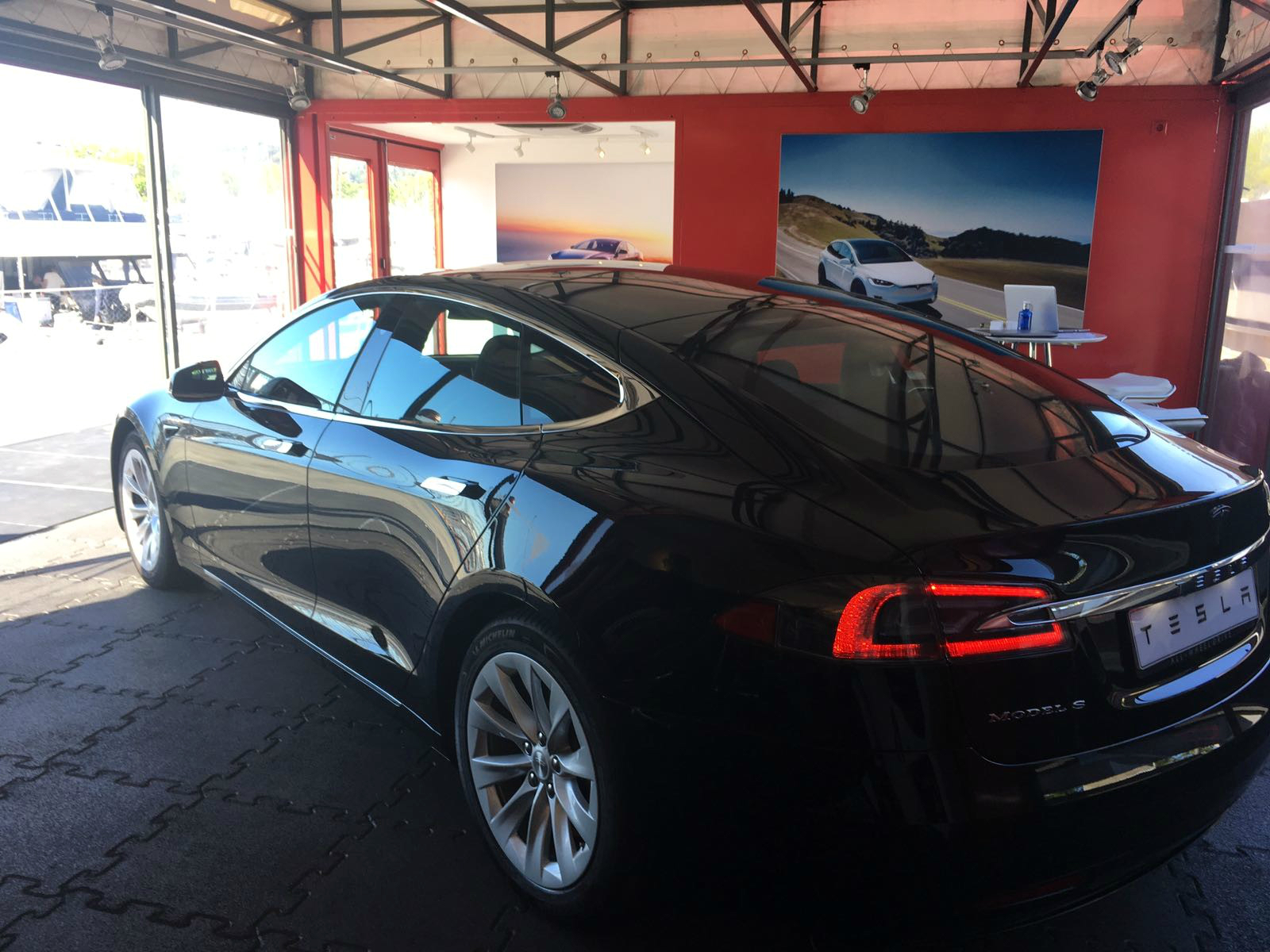 La Pop-Up Store de Tesla llega a Barcelona