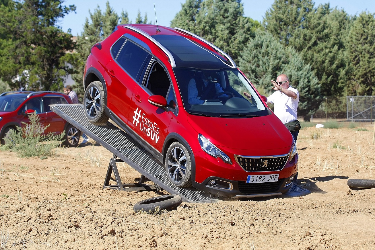 SUV Trophy by Peugeot con el Peugeot 5008