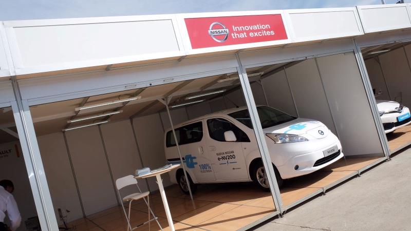 Nissan participa en el ECOMOV con el Leaf y la e-NV200