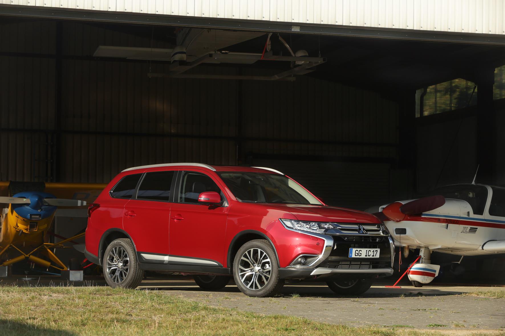 Mitsubishi inicia la comercialización del Outlander gasolina de 7 plazas