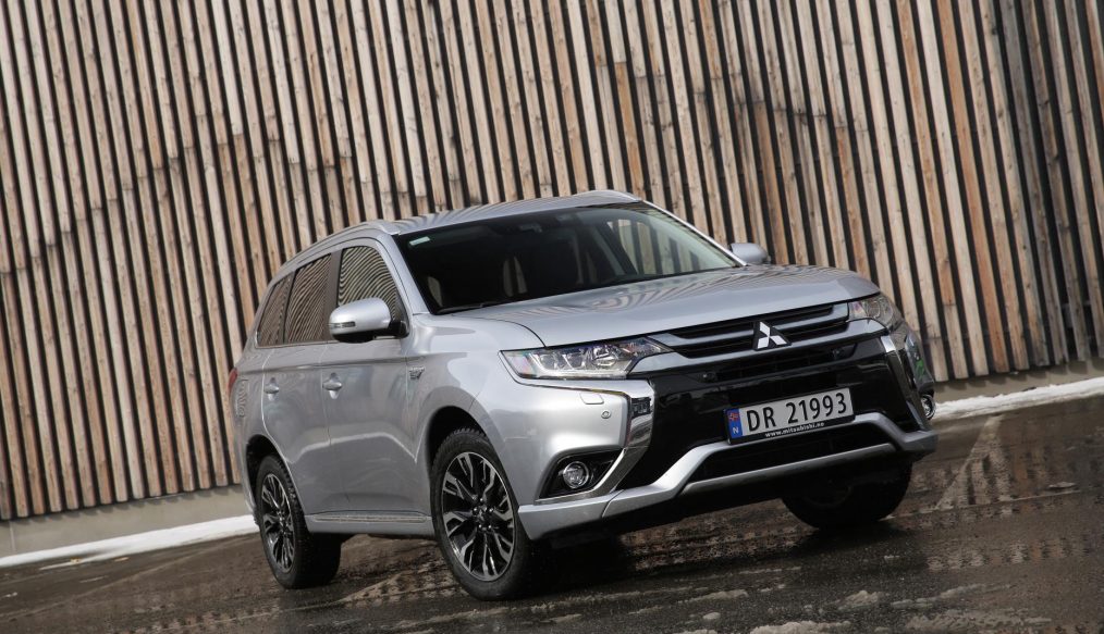 Con el Plan MOVEA, el Mitsubishi Outlander PHEV por 35.370€