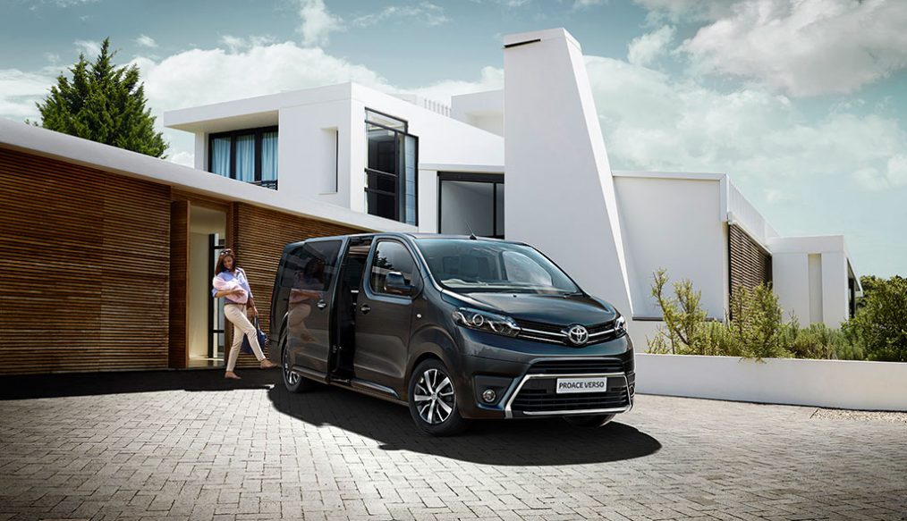 Toyota España lanza la versión family Proace Verso VIP