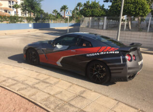 Echamos la vista atrás, a prueba el Nissan GT-R (2017)