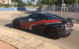 Echamos la vista atrás, a prueba el Nissan GT-R (2017)