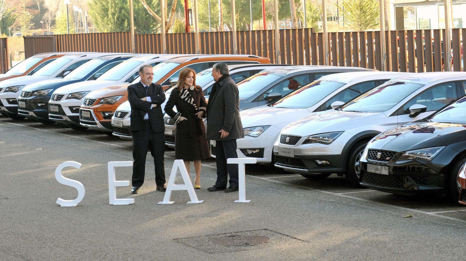 SEAT dona 20 coches a la Consejería de Educación de la Junta de CyL