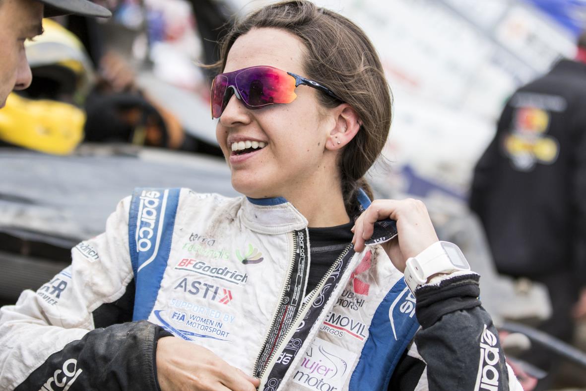 Cristina Gutiérrez ha sido la única piloto capaz de finalizar el Dakar 2018 en coches