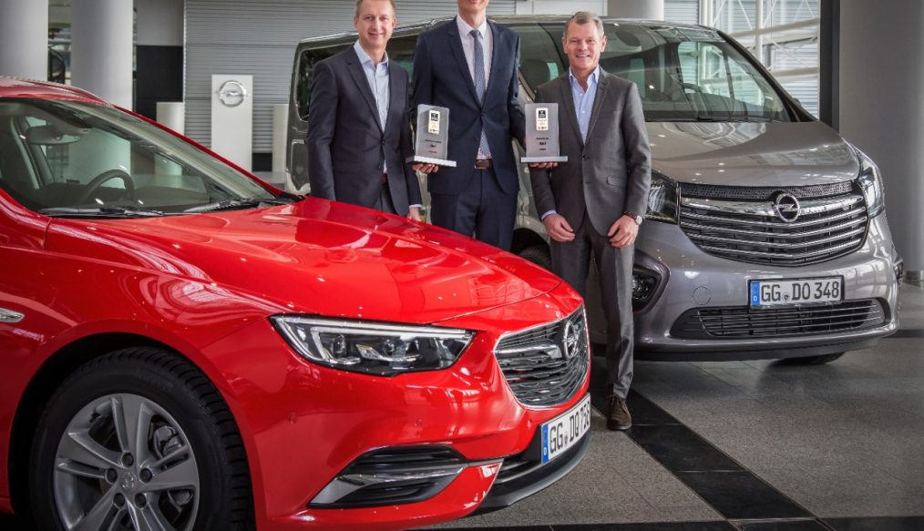Opel Insignia y el Opel Vivaro Life son «reyes de la digitalización»