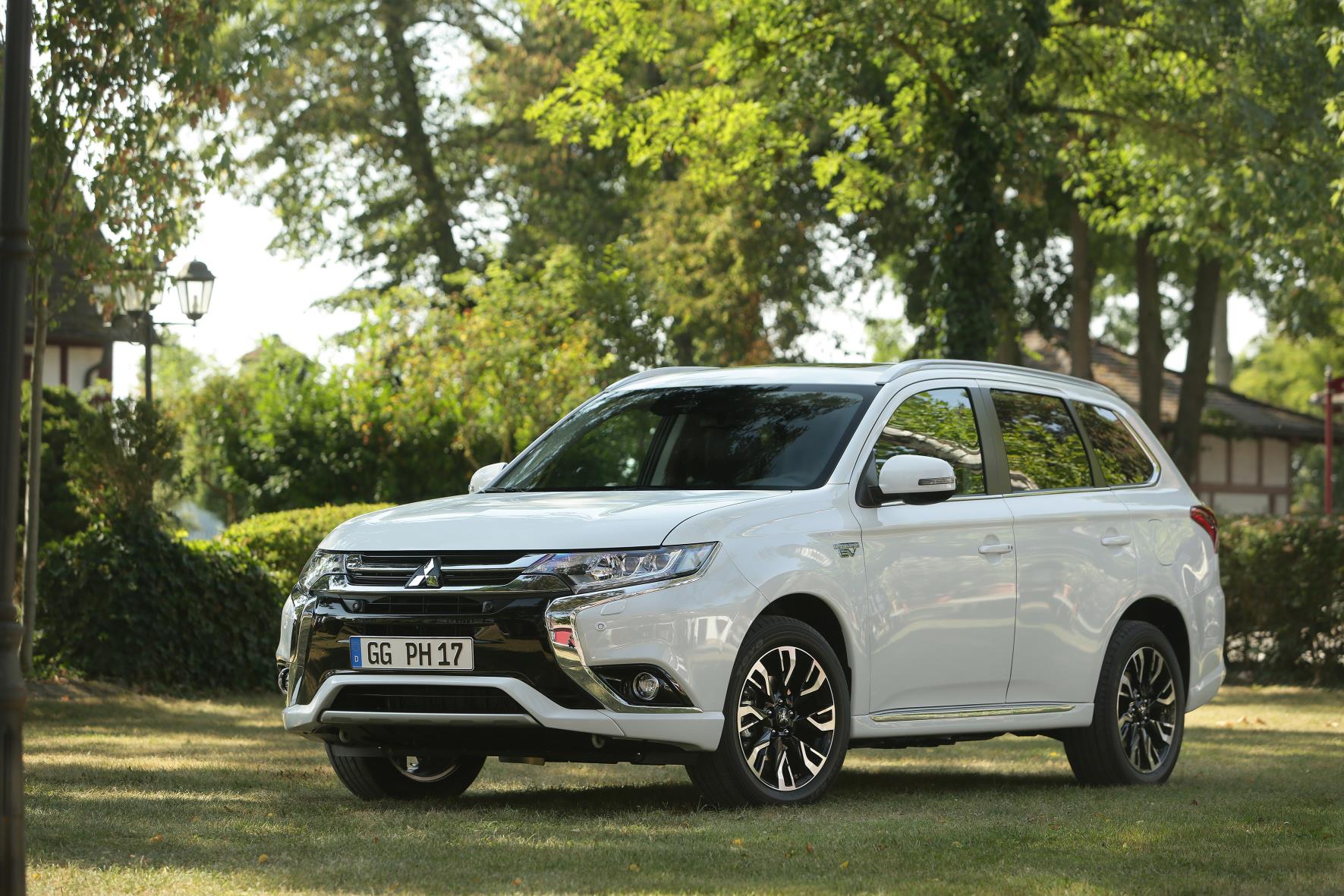 Más de 100.000 unidades del Outlander PHEV vendidas en Europa