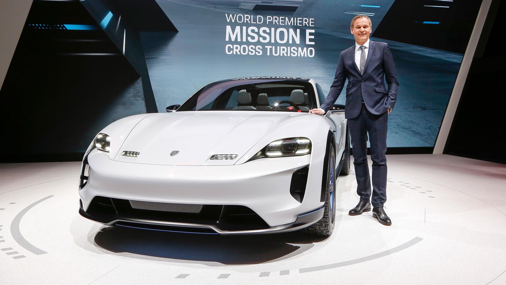 Porsche Mission E Cross Turismo