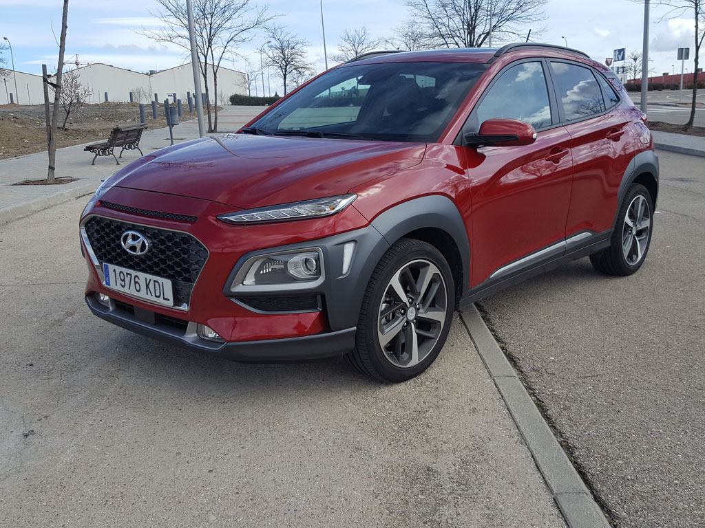 Hyundai Kona, elegido Coche del Año por la AMPC