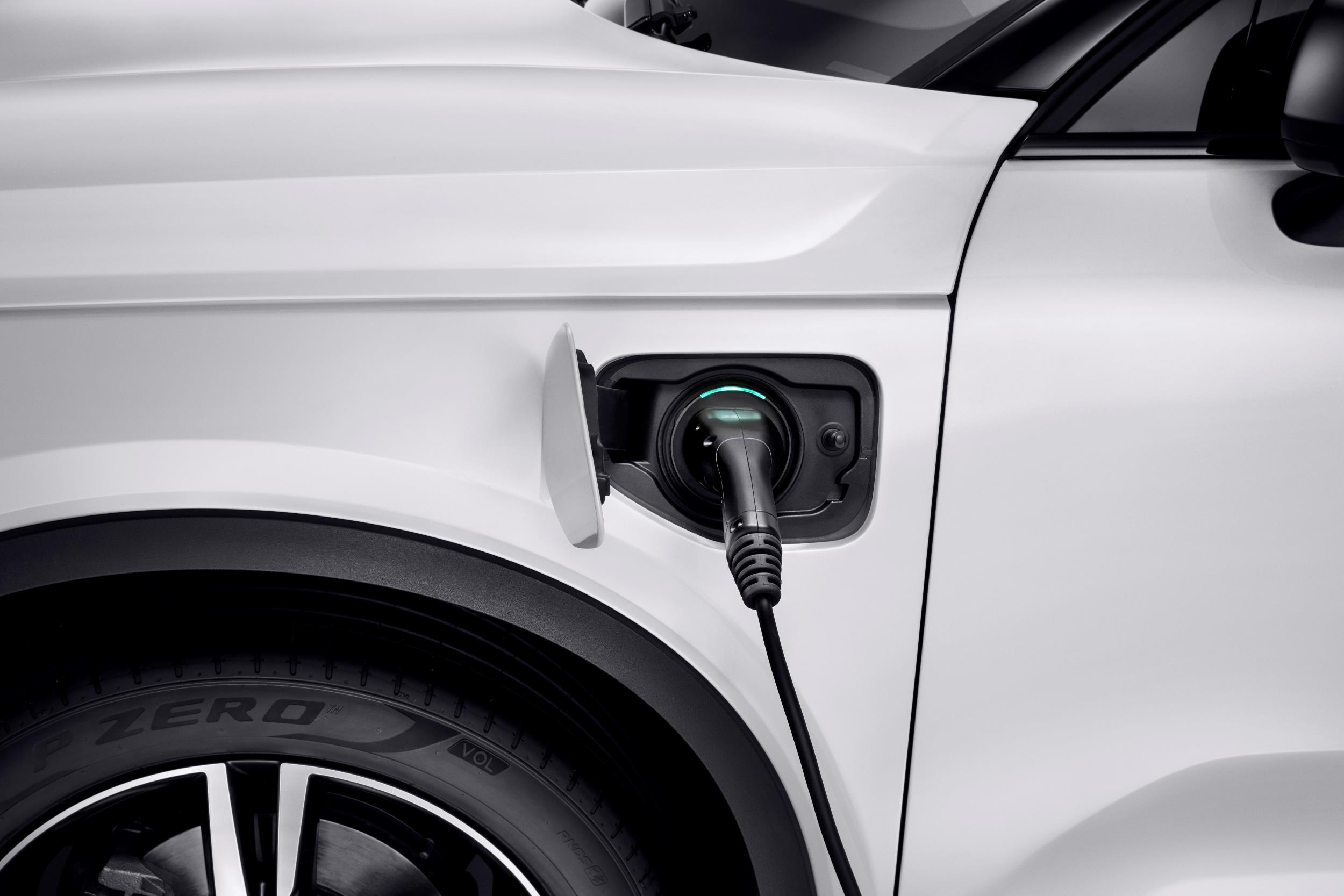 Para Volvo Cars a partir de 2025 la mitad de sus ventas serán eléctricos