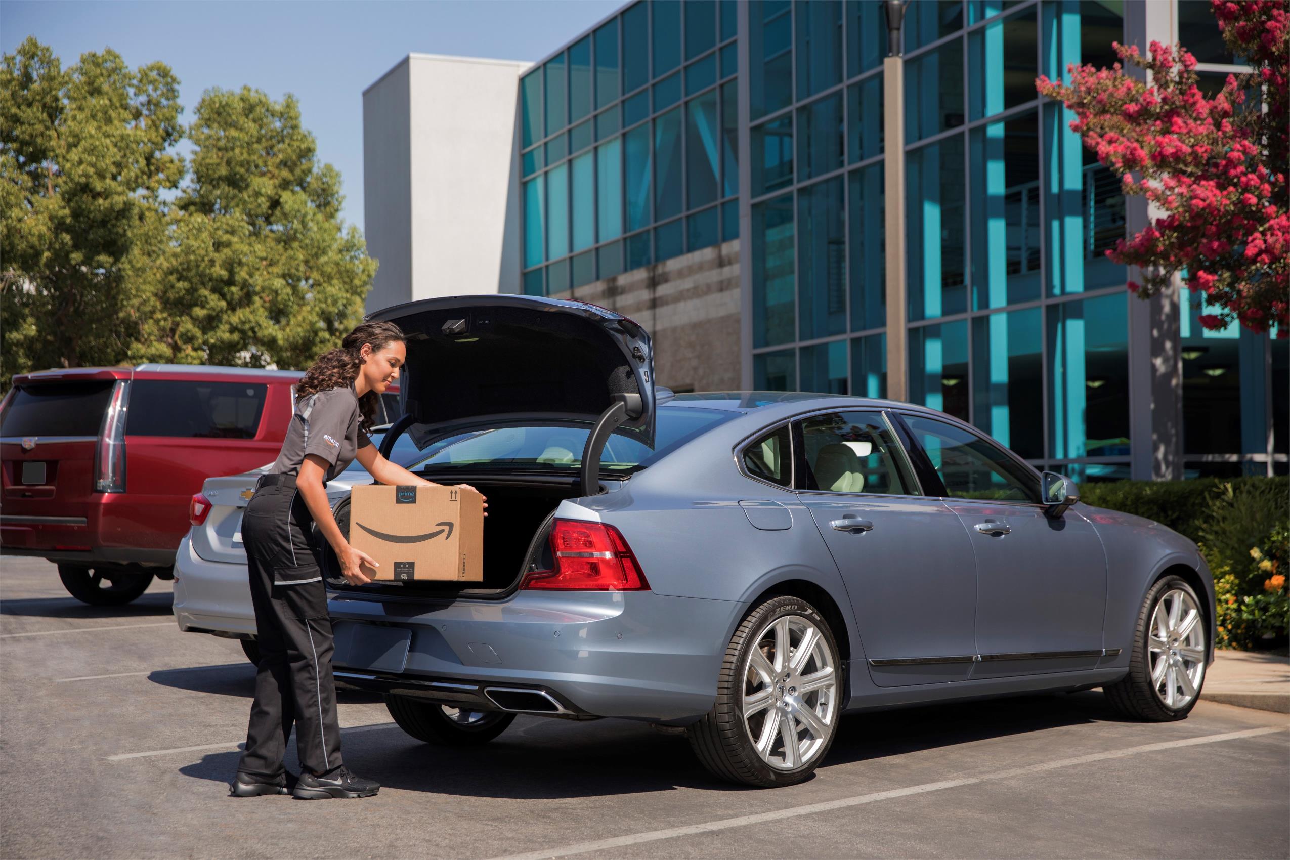 Volvo Cars se ha asociado con Amazon para ofrecer la entrega en EEUU