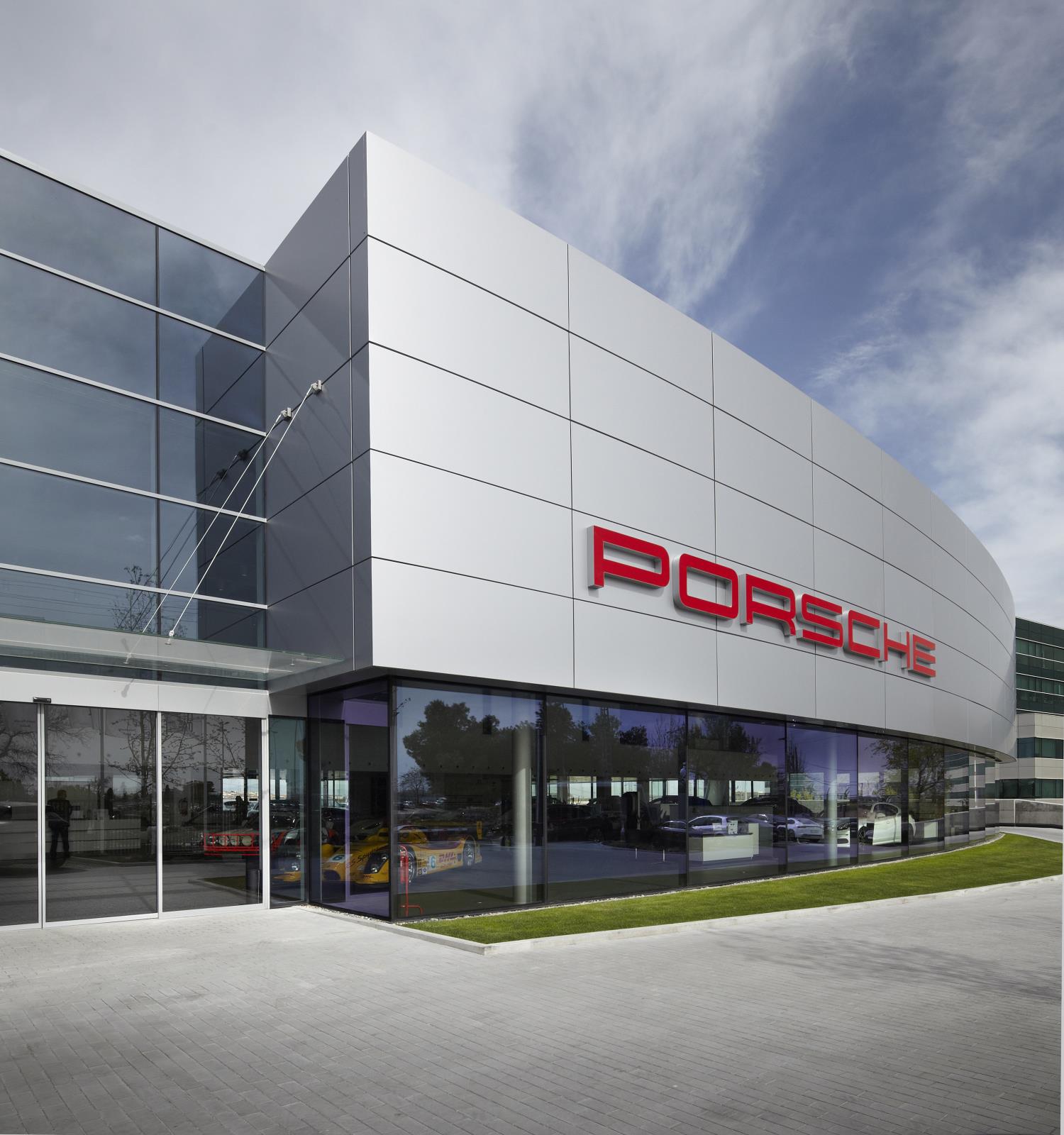 Centro Porsche Madrid Norte acaba de reabrir sus instalaciones