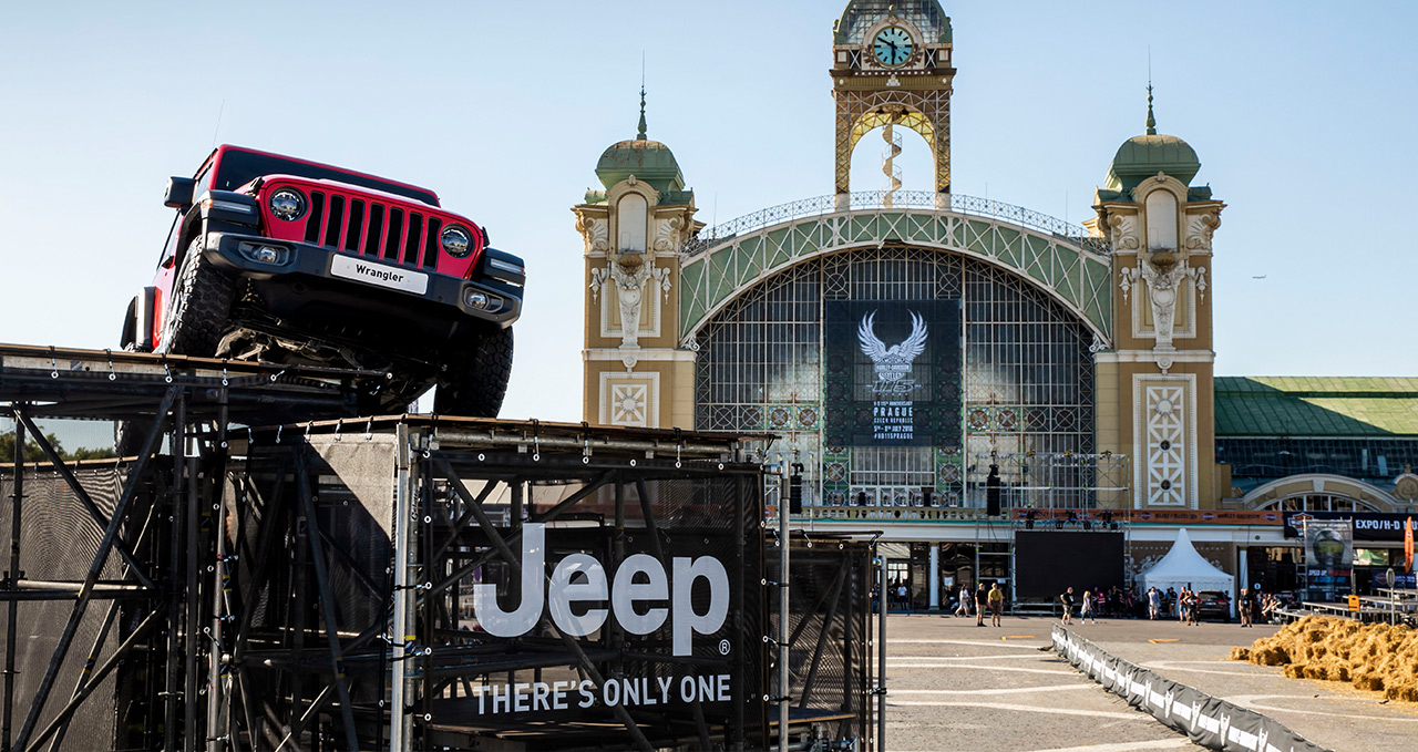 JEEP celebra el 115 aniversario de Harley Davidson en Praga