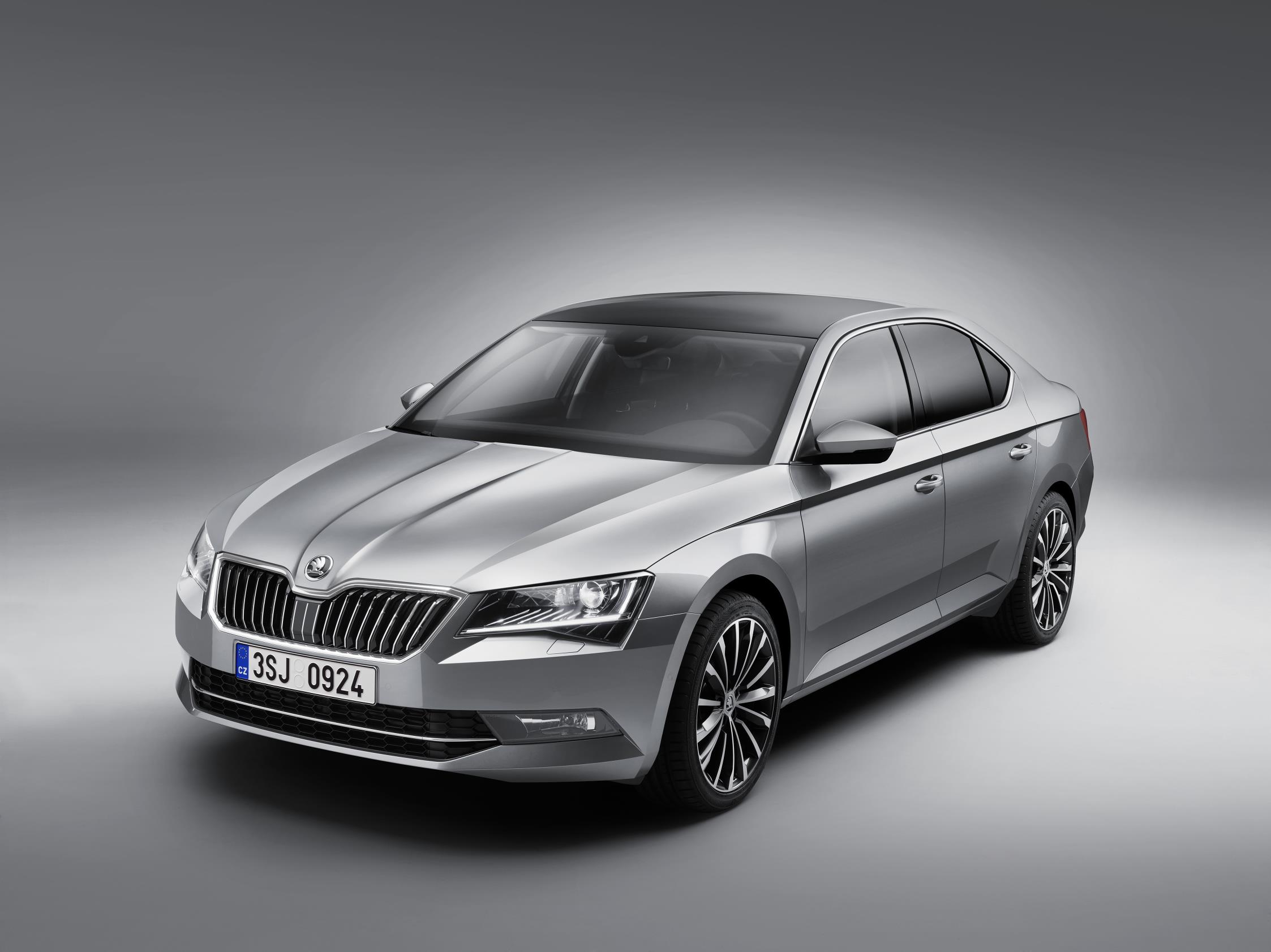 ŠKODA SUPERB premiado con el Auto Test Winner 2018