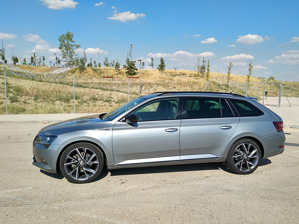 Skoda Superb Combi, comodidad suprema