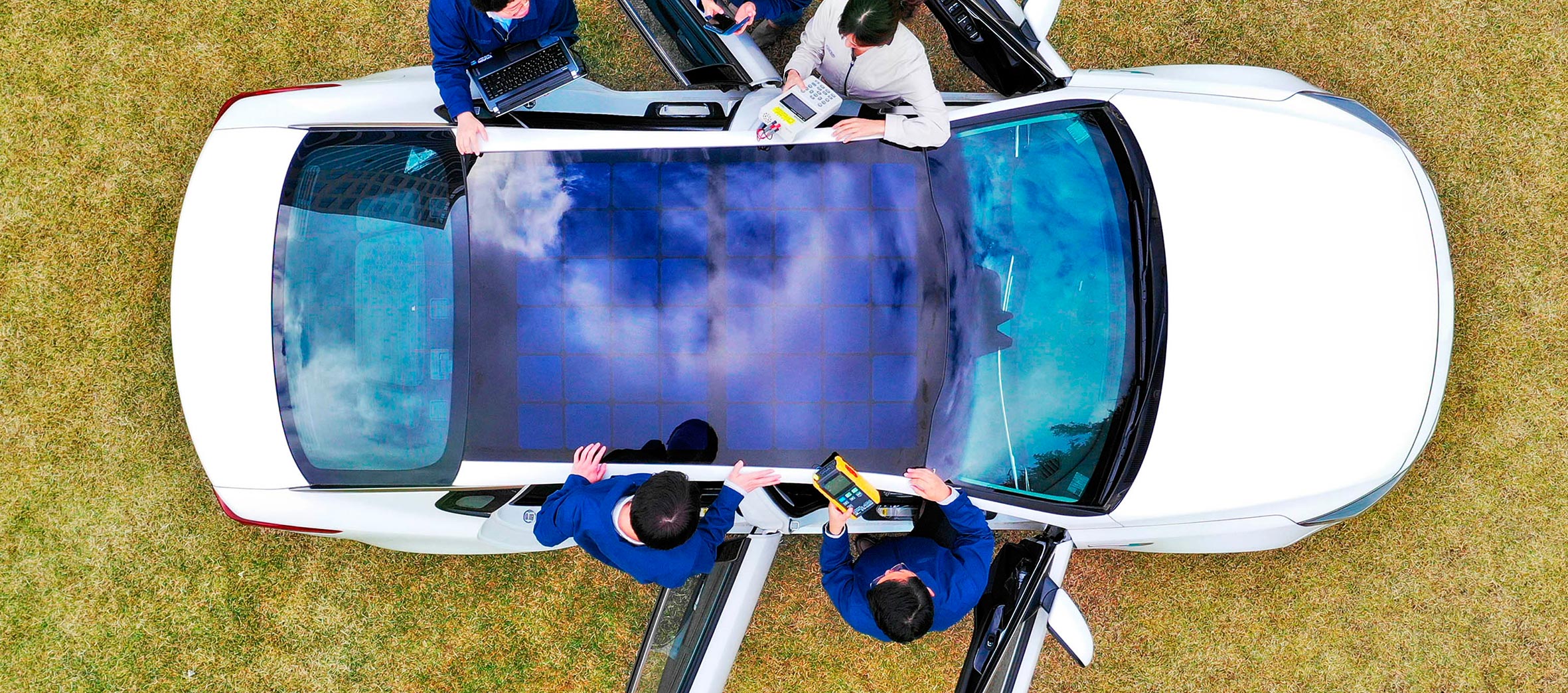 Hyundai Motor y Kia Motors han anunciado sus planes para introducir la tecnología de carga solar en algunos de los vehículos
