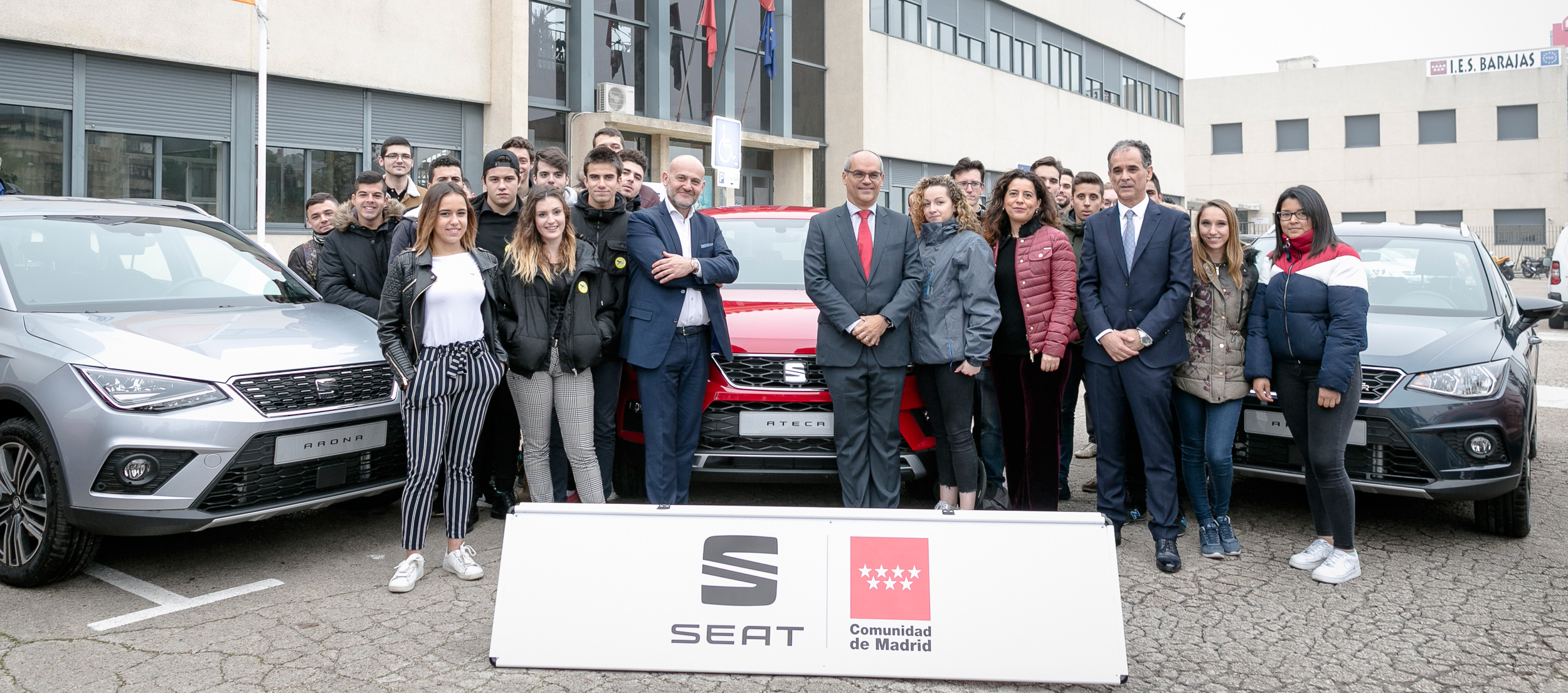 SEAT entrega 20 vehículos a la CAM para fines didácticos