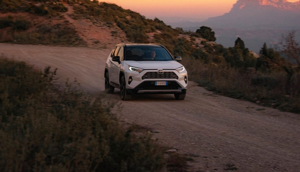Toyota RAV4 Hybrid, lanzado al mercado español