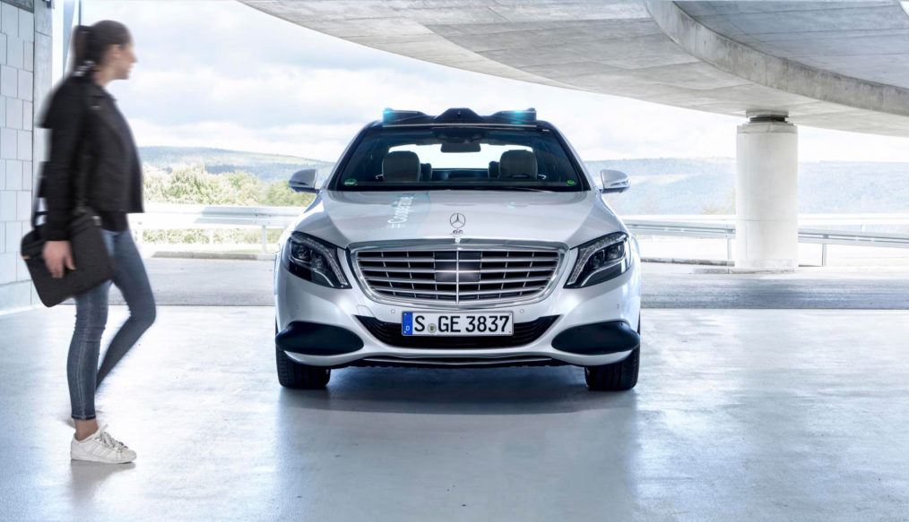 La conducción autónoma by Mercedes-Benz