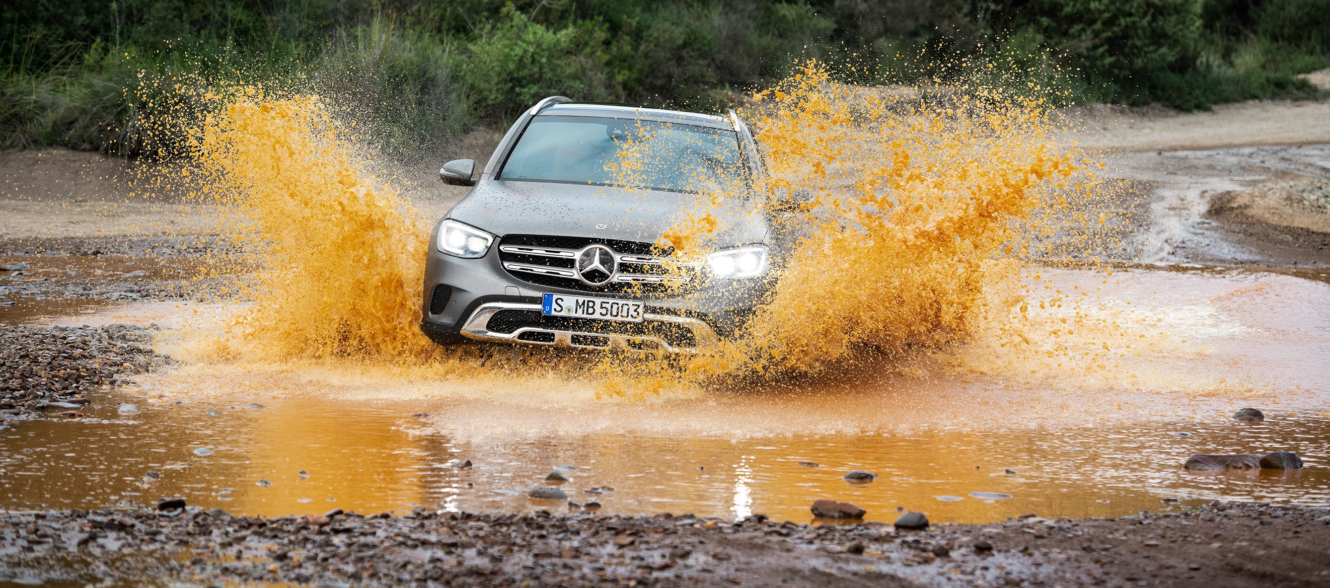 Mercedes-Benz GLC, deportivo, elegante, offroad, seguro,..