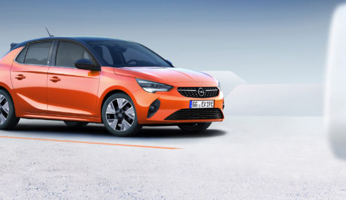Opel continúa con la electrificación de su gama de vehículos