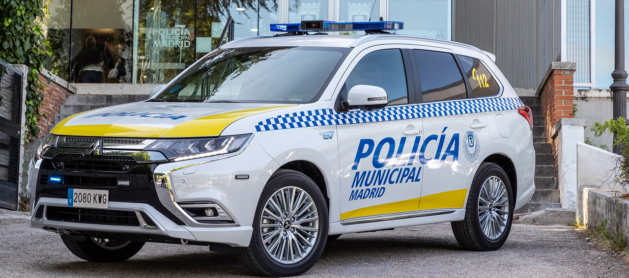 La Policia Municipal de Madrid se mueve en Outlander PHEV