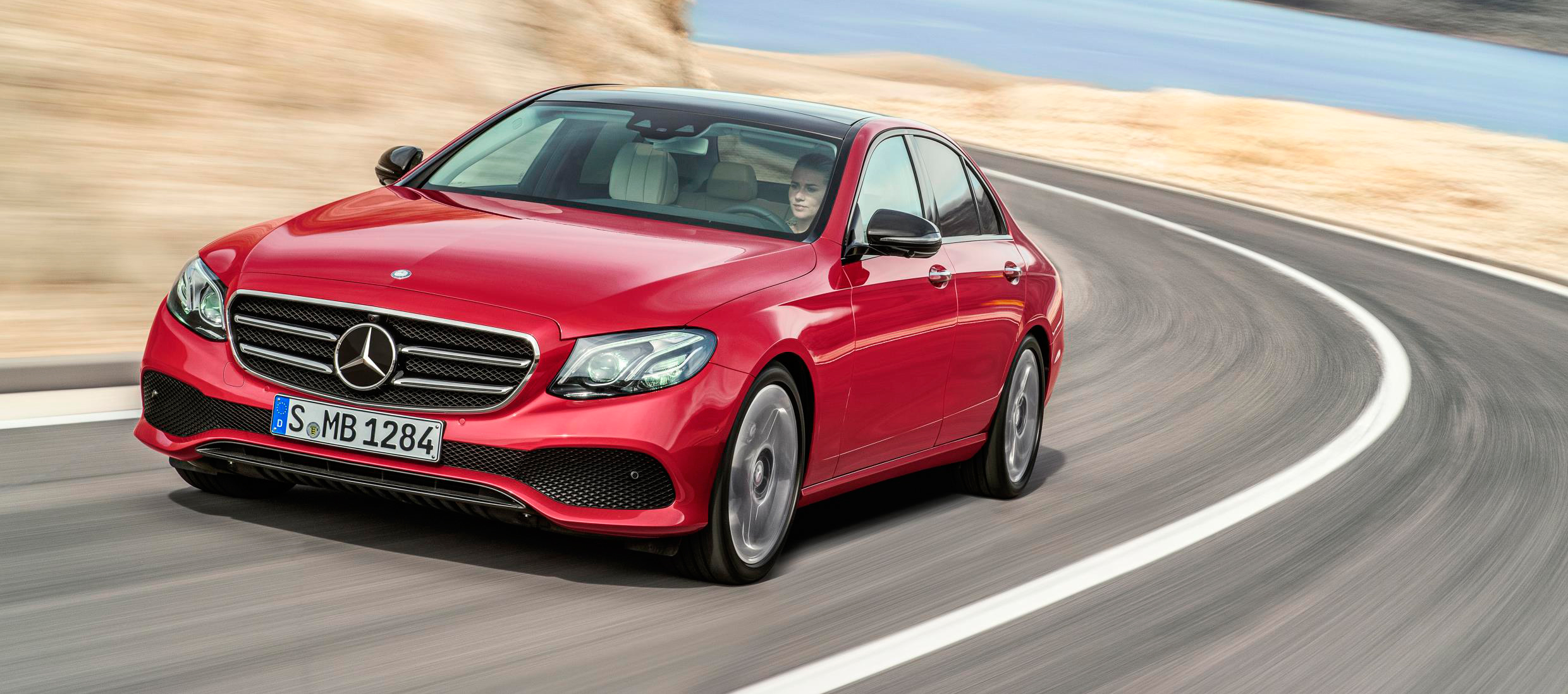 Mercedes-Benz Clase E, recibe nuevas motorizaciones