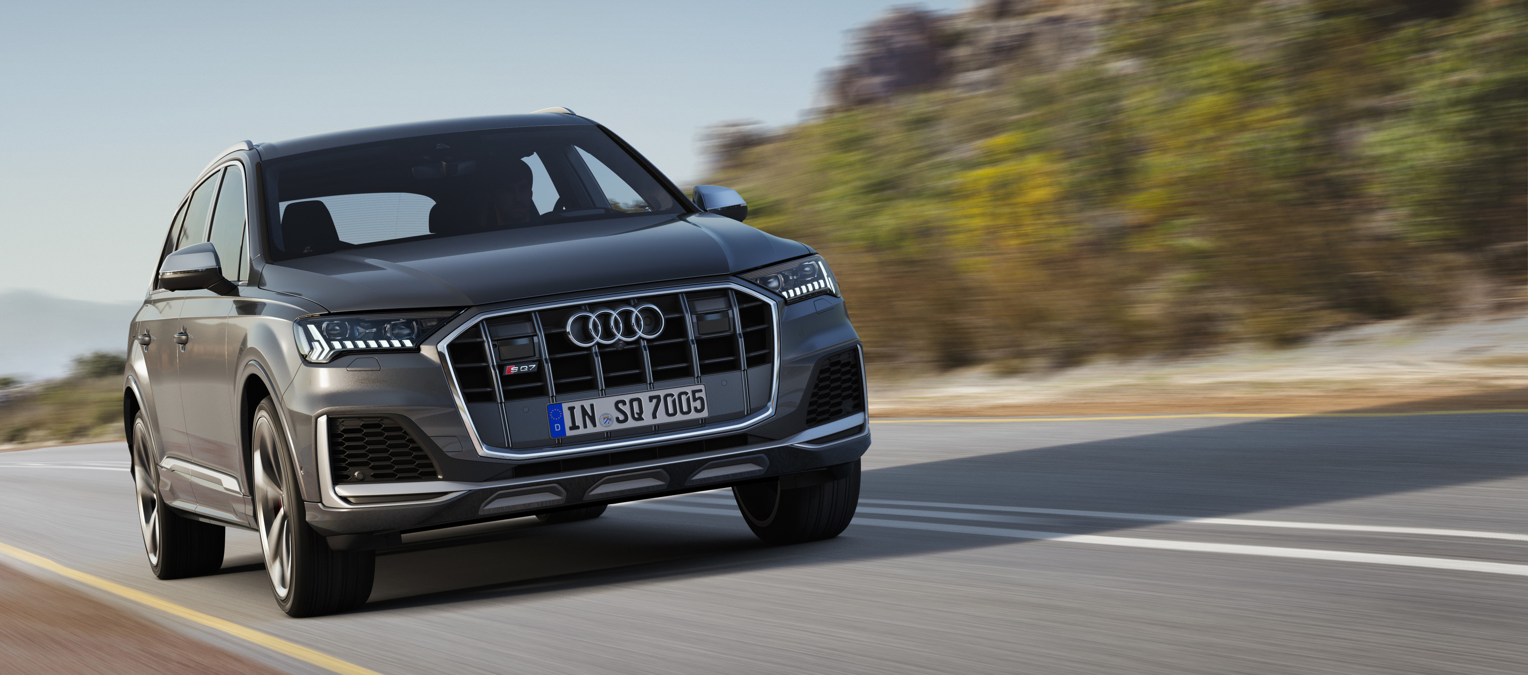 AUDI SQ7, el SUV tope de gama, se renueva