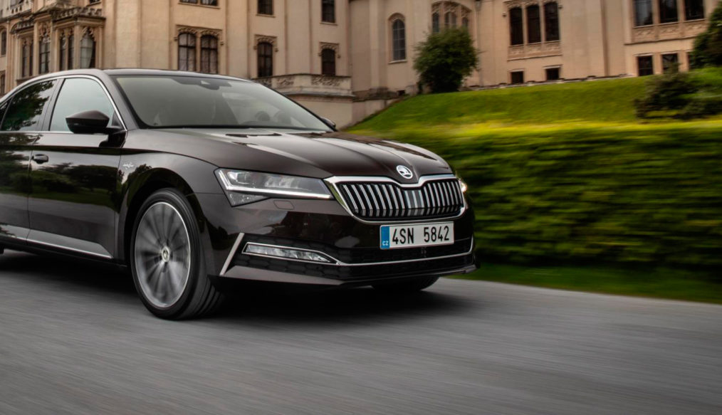 Nuevo ŠKODA Superb ya disponible en España