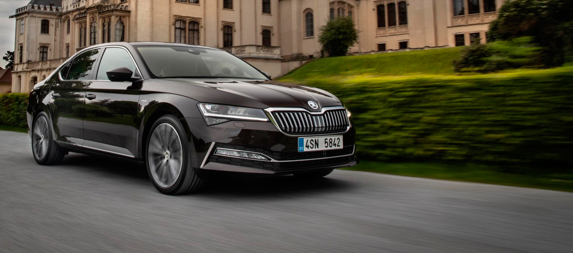 Nuevo ŠKODA Superb ya disponible en España