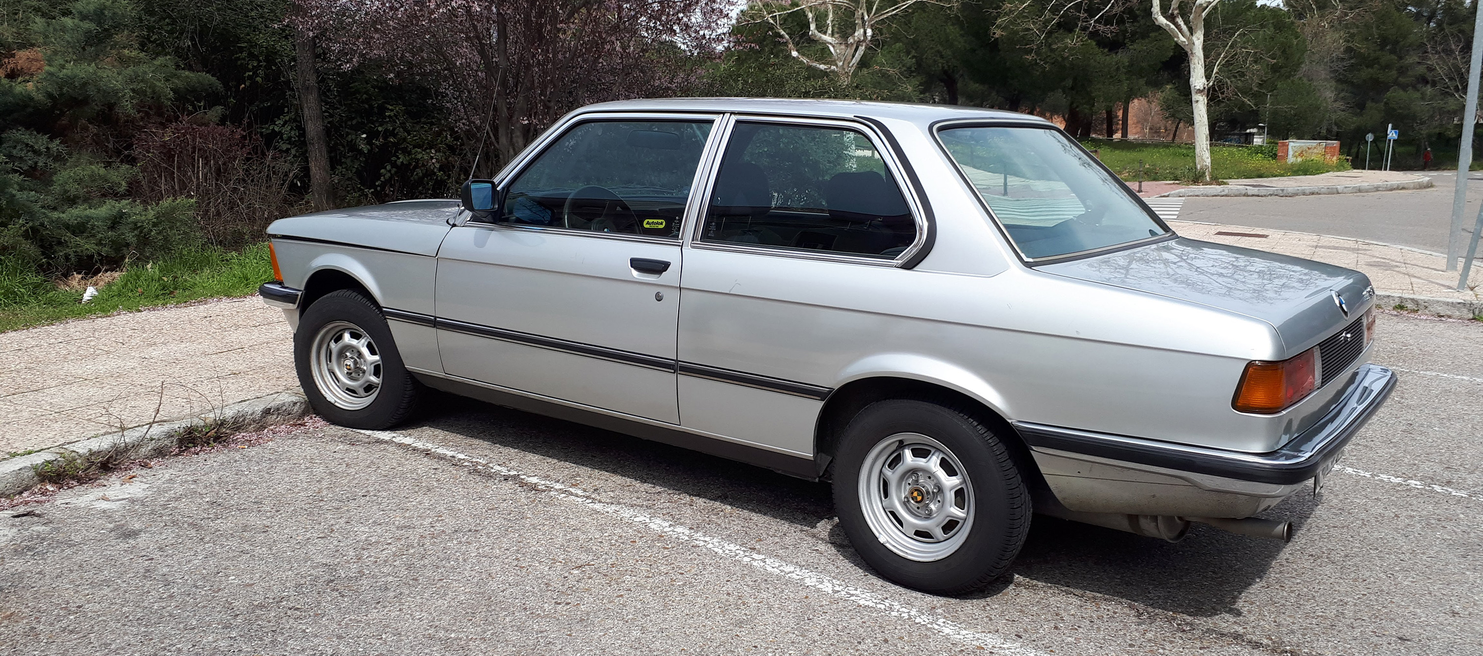 BMW 318i (E21) Paseo por la historia