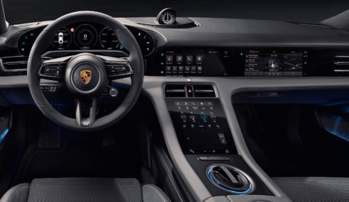 Porsche Taycan. Se muestra su espectacular interior
