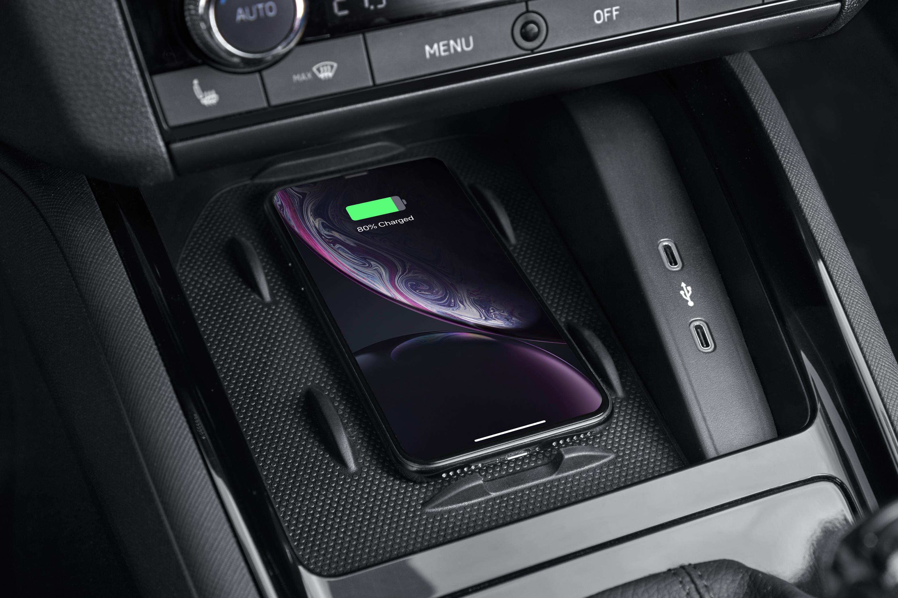 Nueva tecnología Wireless Smarlink para el Skoda Scala y Kamiq