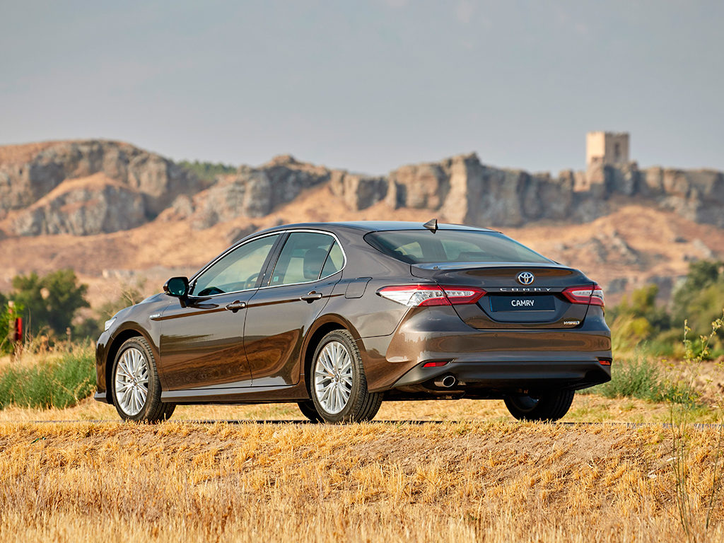 Toyota Camry Hybrid ya en el mercado español