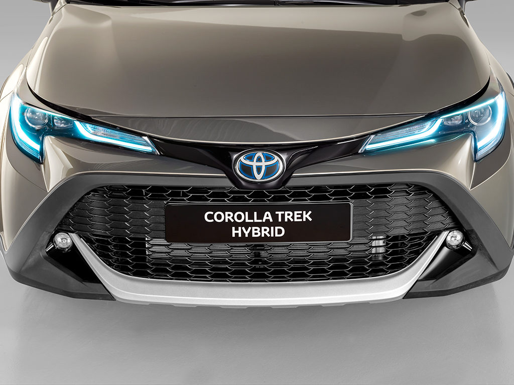 Toyota Corolla hybrid Touring Sports TREK