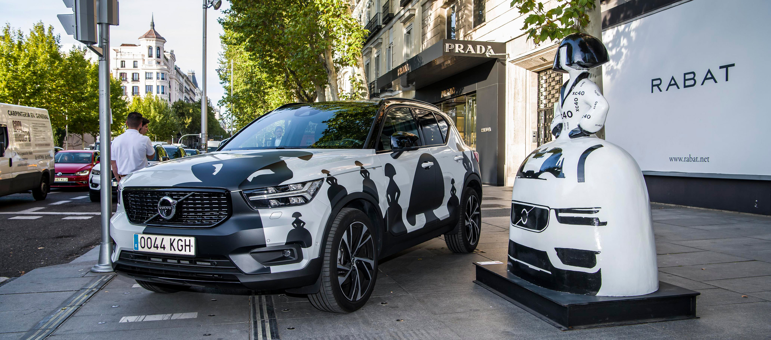 Volvo XC40 y las Meninas crean un Museo ambulante en Madrid