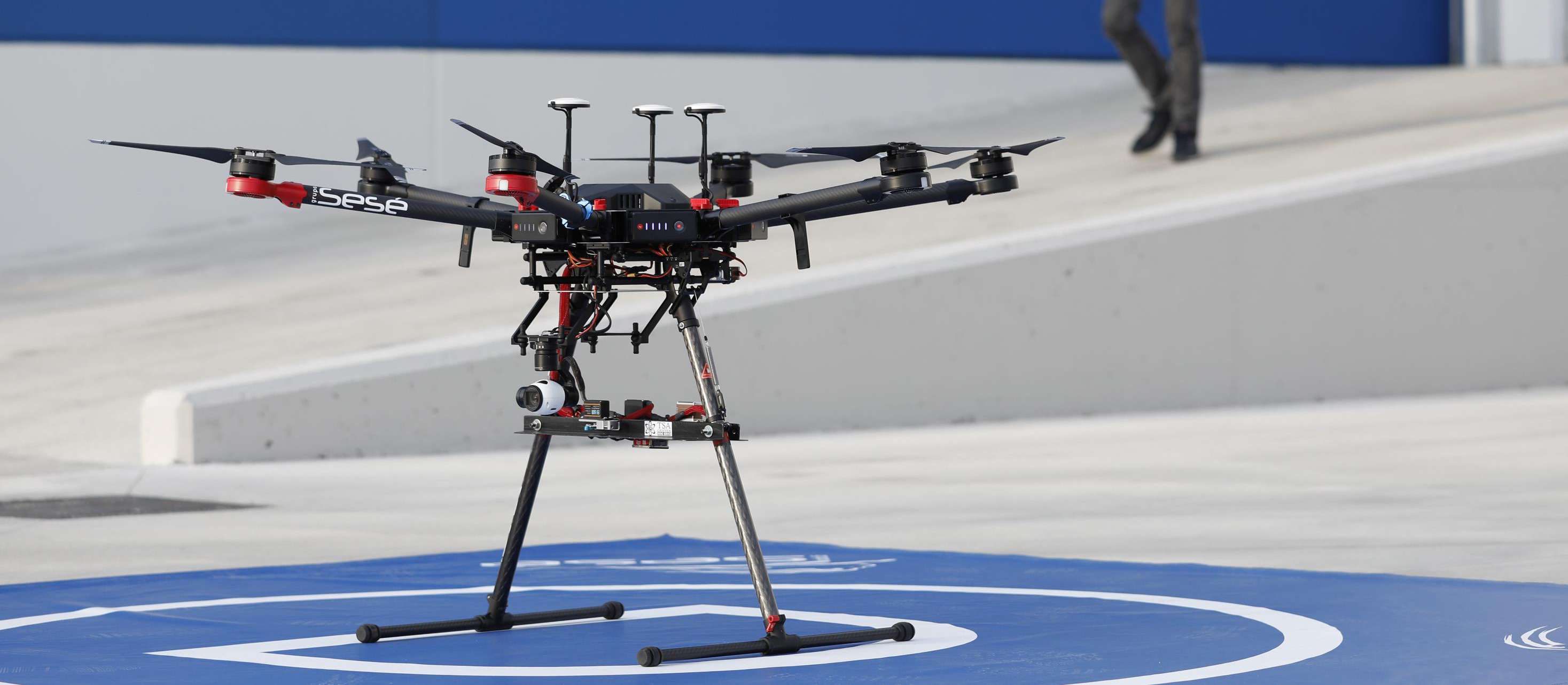 Drones nuevo uso para transportar piezas by SEAT